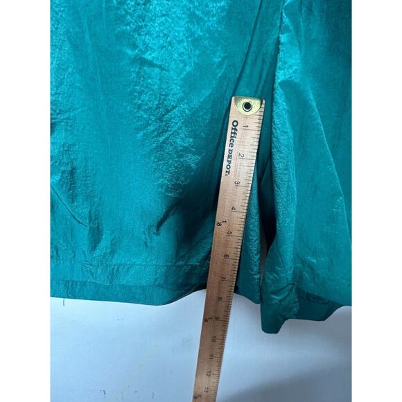 Guess Green Stretch Waist Drawstring Nylon Jogging Shorts Small - Picture 11 of 12